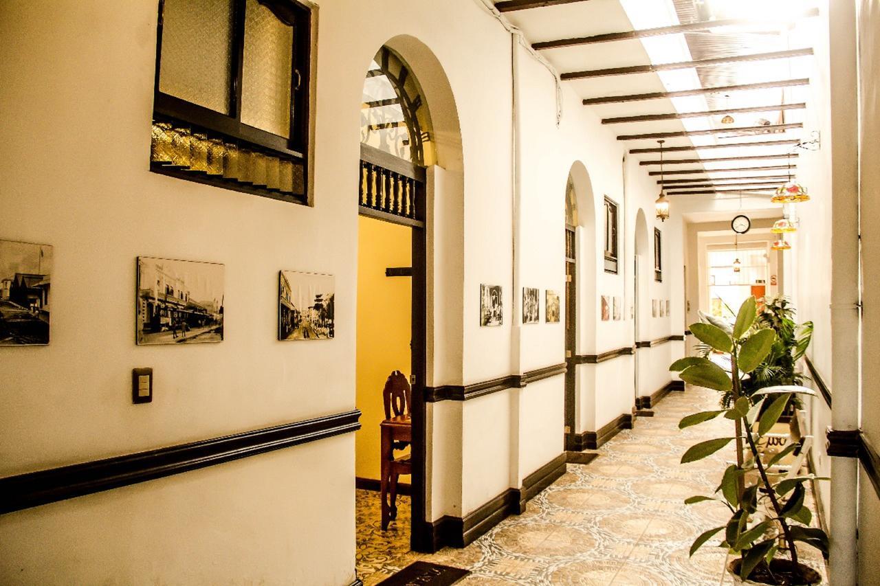 Epoca Iquitos Hotel Exterior photo